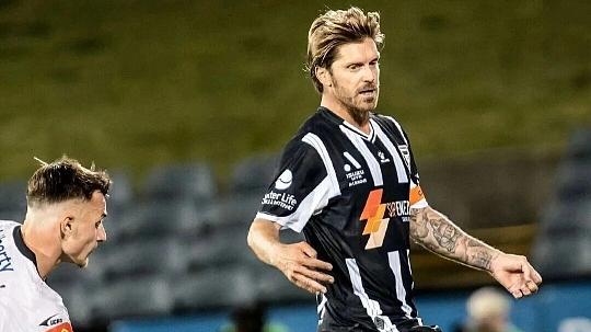 澳超惨案预警！英甲主场龙逆袭？今晚这三场球的剧本，大数据已经写好了！