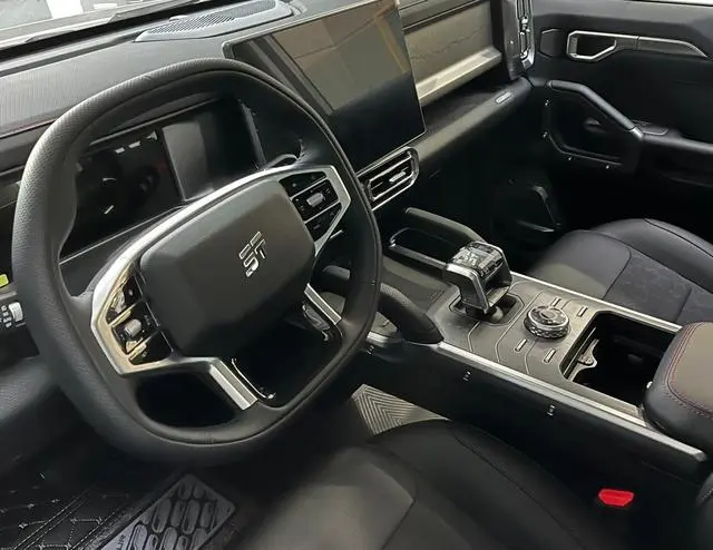 黑化外观+红色卡钳，方盒子再添猛将 捷途旅行者 / 自由者骏马版上市