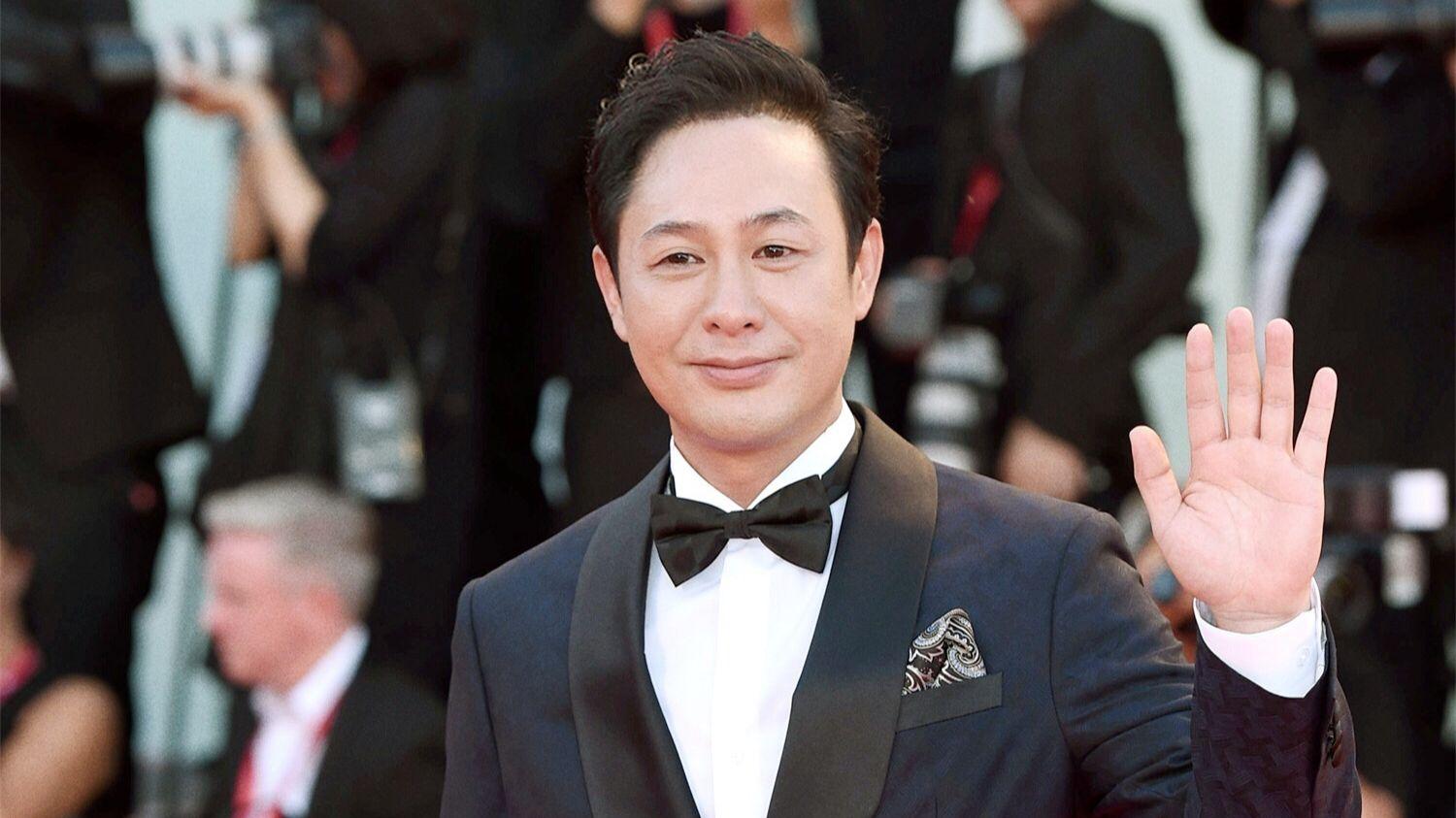 张颂文回应AI冲击，硬气发言圈粉，底气藏不住了