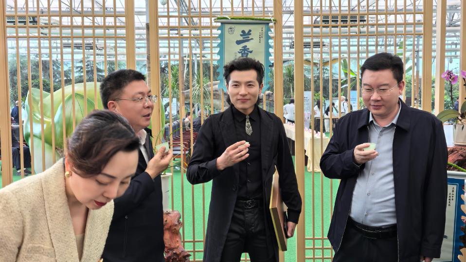 兰花形象大使—知名魔术师李浩赋能文旅风雅新章