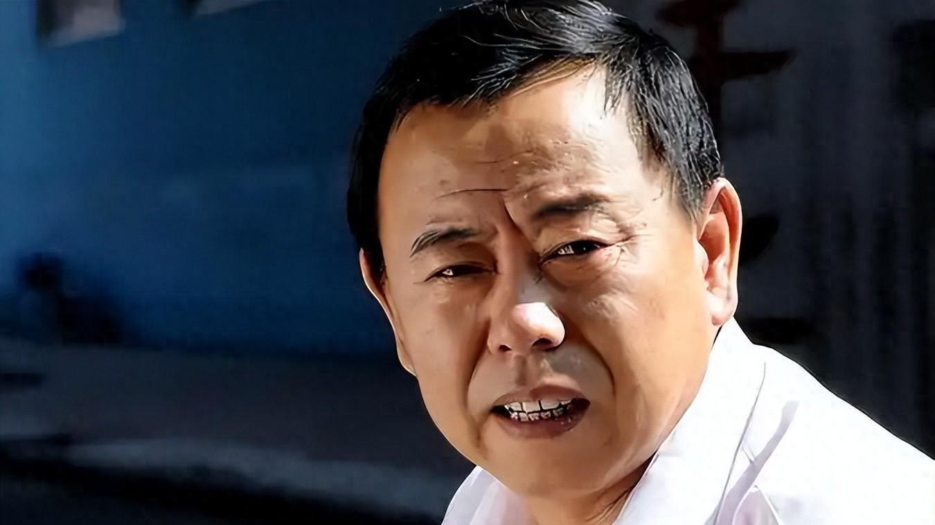 潘长江，曾经的喜剧巨星，如今的争议人物