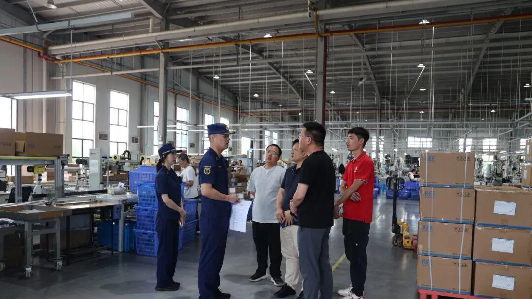荆门市掇刀区消防救援局深入企业排查隐患