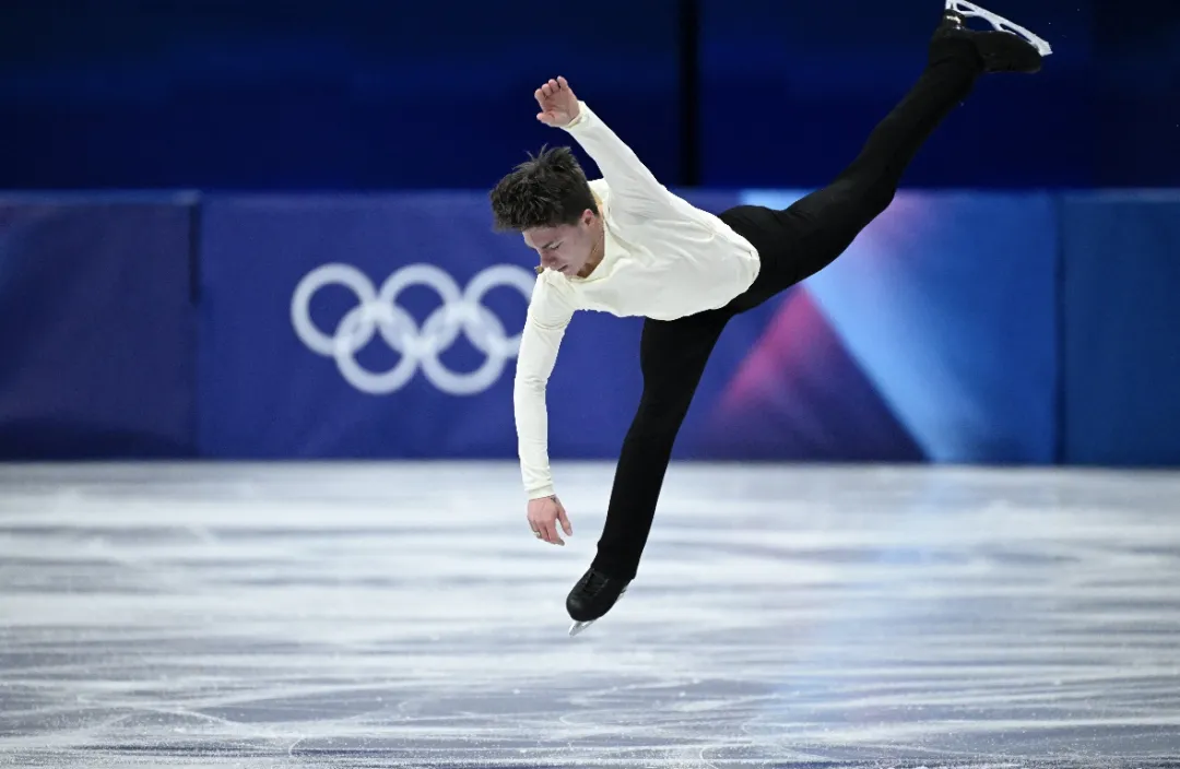 一场比赛，两种反应：体育精神还存在吗？