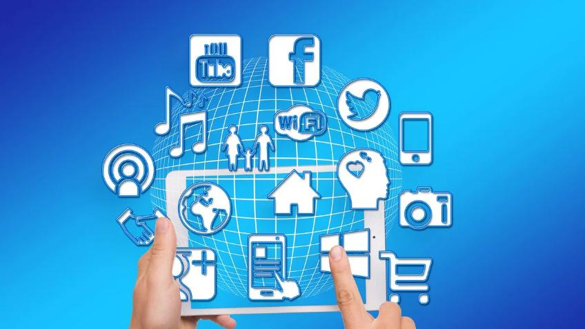 轻量化多设备需求，光速虚拟机与极点云手机怎么选？