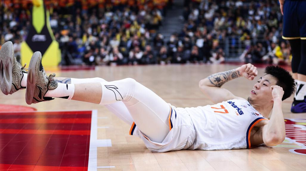 惨败40分！广东输在哪？多位媒体人给出看法，有2人的点评一针见血