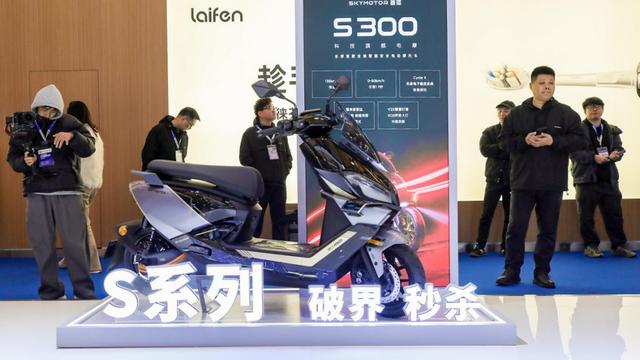 首驱科技亮相AWE2026 以AI核心技术重构两轮智能出行新范式