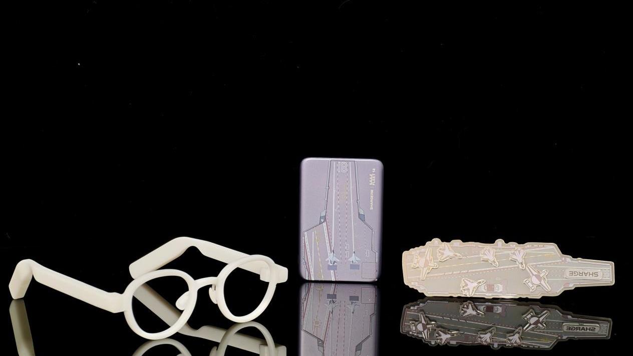 闪极 X 中国航母的联名礼盒！质感拉满！