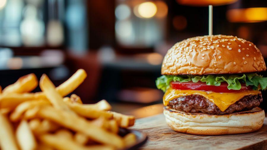 应对成本压力，肯德基外送平均涨价0.8元