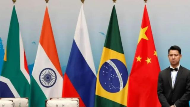 美军掳走马杜罗后，委新总统难逃一劫？中国牵头金砖，举办联合军演