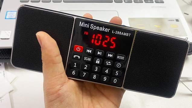 国产另类超级收音机：左右双扬声器设计，蓝牙播放歌曲更洪亮