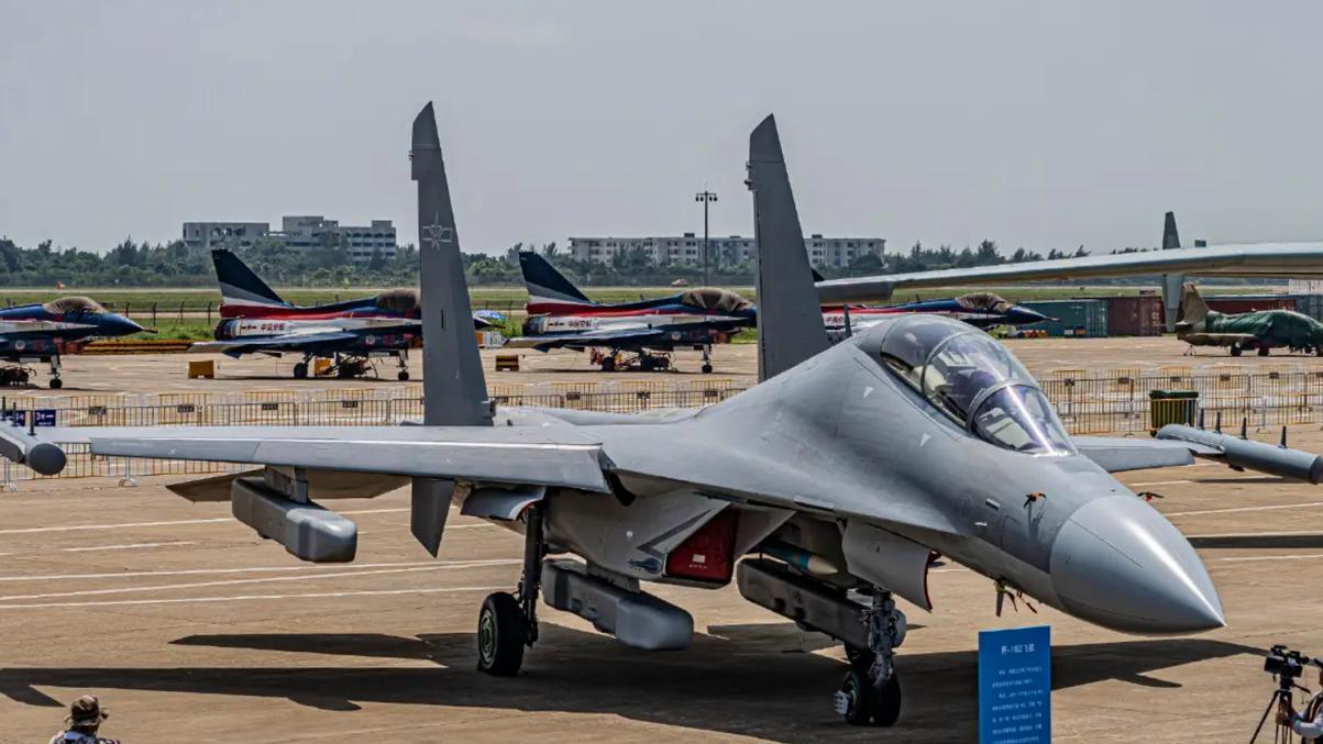 歼-16D比歼20还昂贵？核心优势揭示价值所在