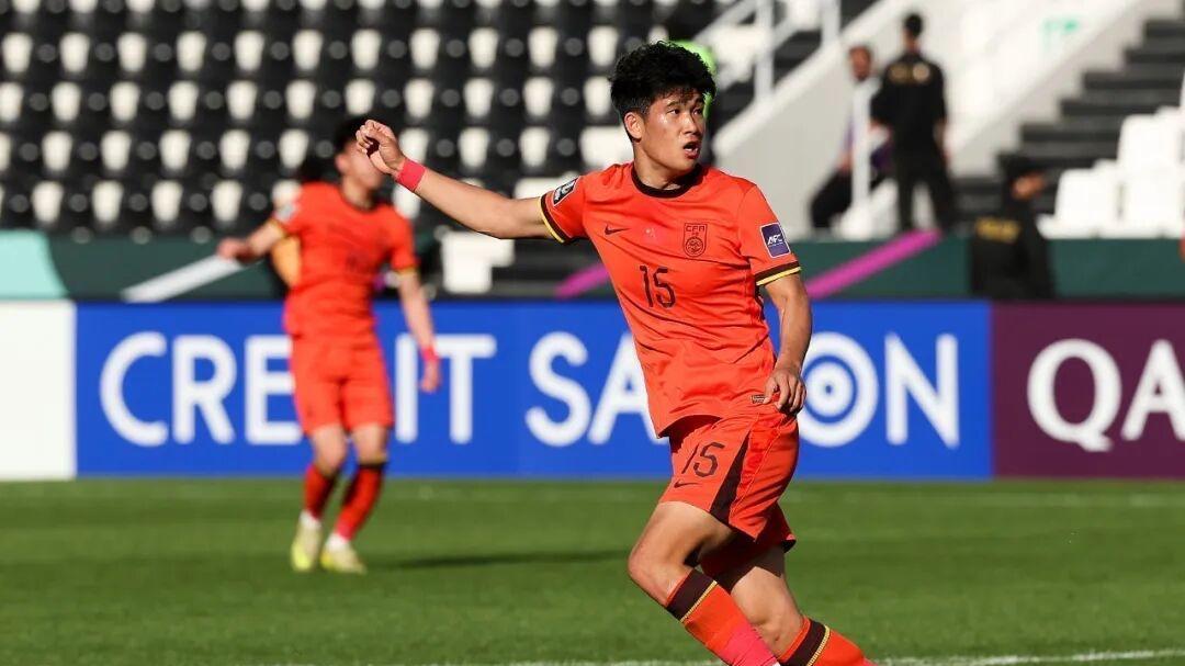 U23亚洲杯一战成名！山东泰山后防新星彭啸的今天与明天