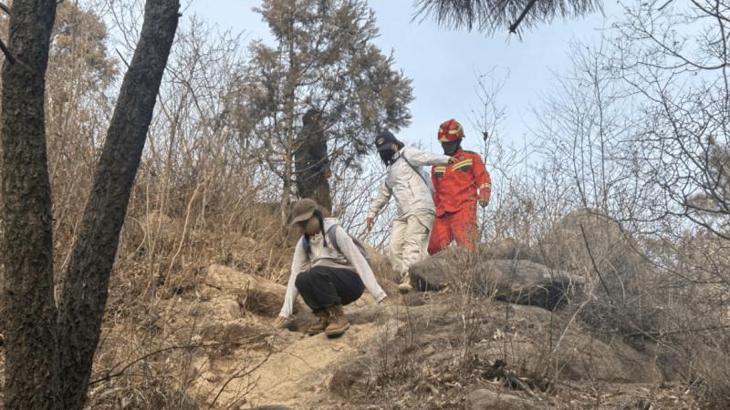 两名女子爬山迷路被困，北京昌平消防紧急搜救