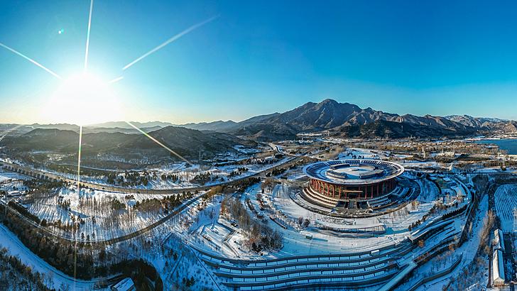 蹭吃蹭喝蹭热点