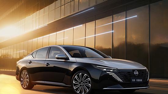 天籁·鸿蒙座舱S380大师版上市 售18.29万元