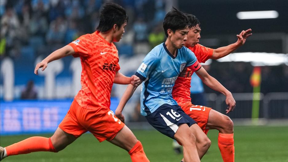 中超：大连英博1-3云南玉昆，5轮连胜遭终结，邓涵文45秒破门，奥斯卡双响