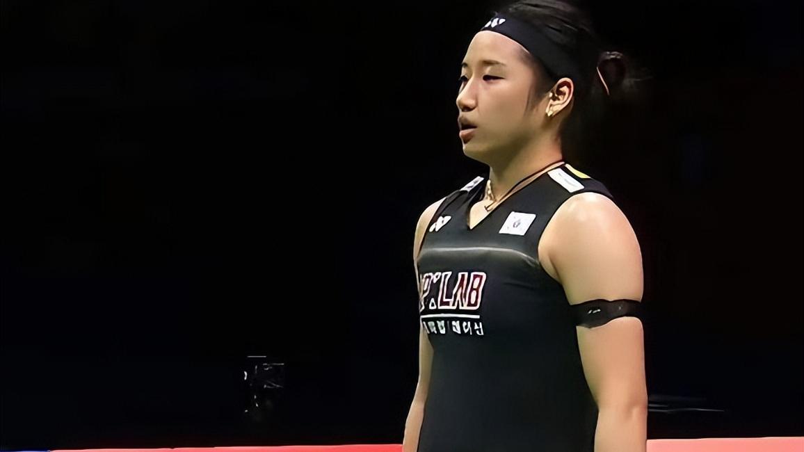 羽毛球亚锦赛：凤凰组合1-2出局，韩国两连胜，昆拉武特爆冷1-2