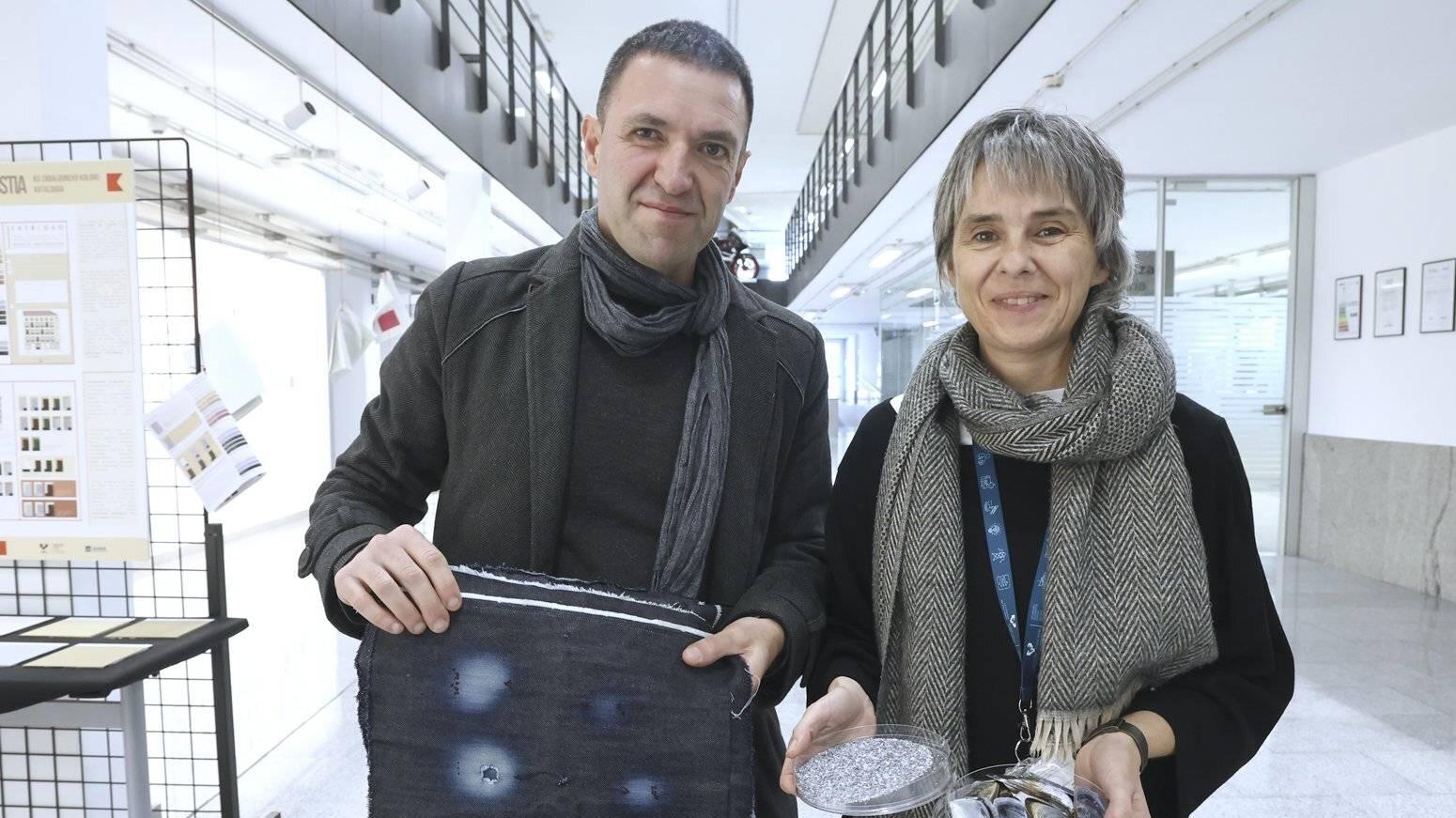 西班牙利用废弃贻贝壳实现牛仔布可持续做旧工艺