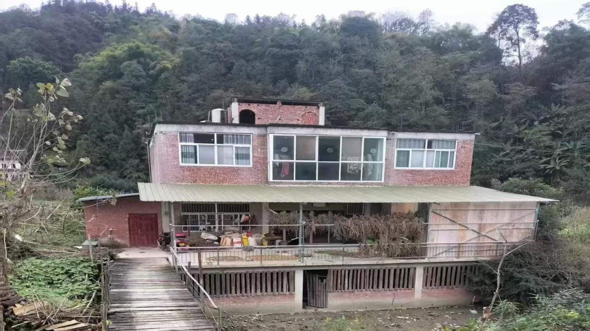 居住十余载房屋遭强拆 云南盐津一家庭依法提起行政诉讼维权