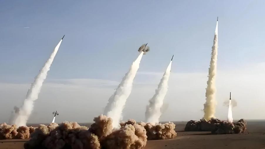 伊朗地下500米深的军工库，为什么能抗住美以钻地弹轰炸？