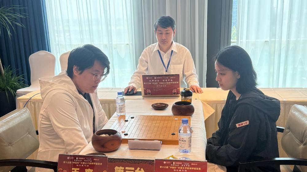 桃花开零封领头羊，齐鲁女将掀翻苏军强敌
