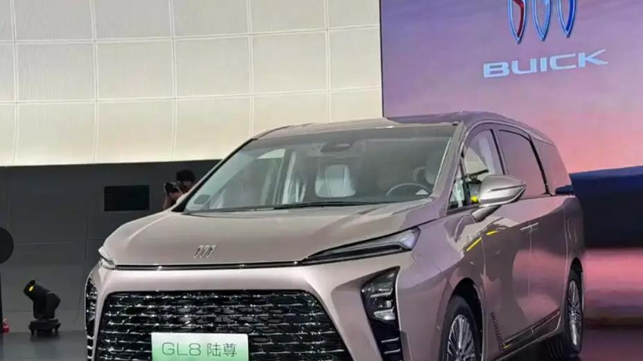 别克亮剑：GL8陆尊PHEV杀入战局，这是要把新势力逼上绝路？