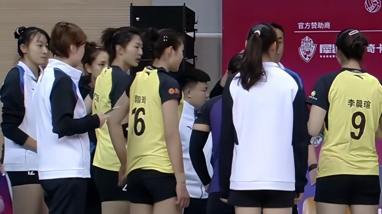 复仇！3-0横扫！山东女排攻防压制北京，核心23分引领赛季强势反弹