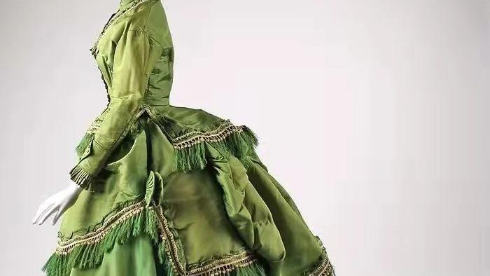 把“老鼠药”穿在身上，清新的巴黎绿，却是致命陷阱