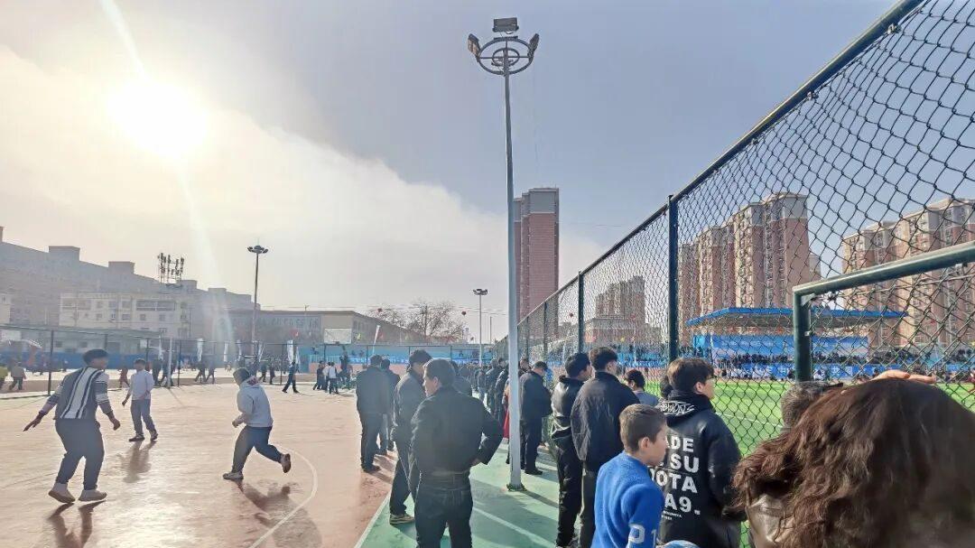 和田足篮球迎新春 全民“村超”“村BA”暖民心