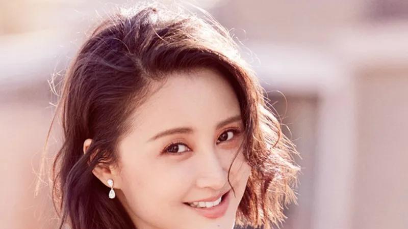 “你不欠谁幸福，你本来就该幸福”：袁弘用10年，治愈了张歆艺半辈子的伤