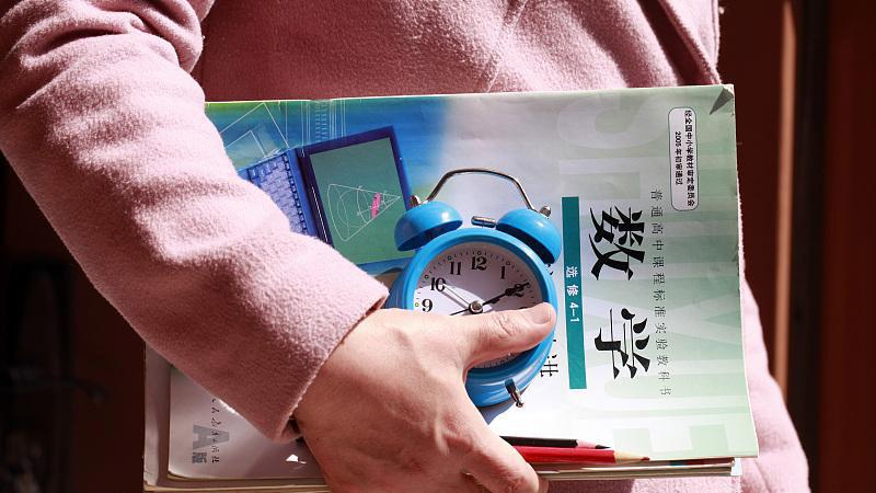 当学生比老师更会用AI，课堂会发生什么