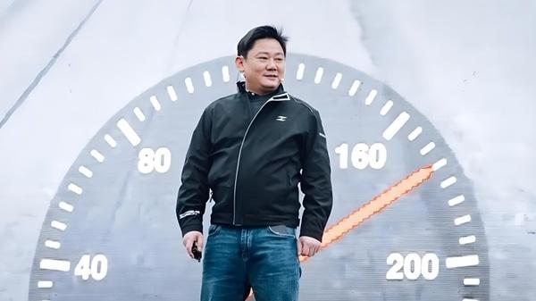 从修车学徒到10.9亿估值，张雪机车凭什么夺冠？