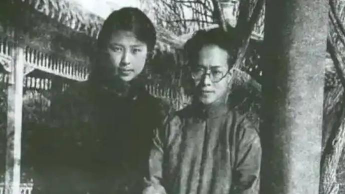 沈从文如何用四百封情书，逆袭成名门女婿，为何最终夫妻形同陌路