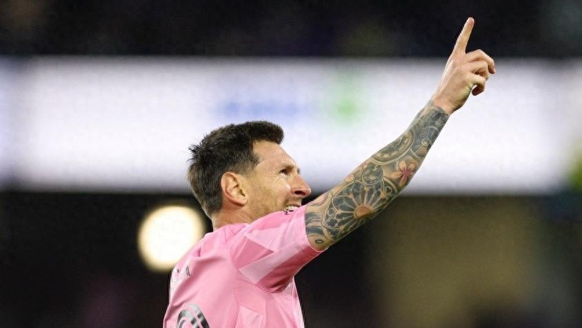 多项纪录静候梅西：900球大关近在咫尺，任意球神迹指日可待