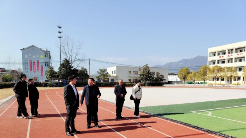 情系母校 赤子荣归——潘桥优秀学子返校叙深情