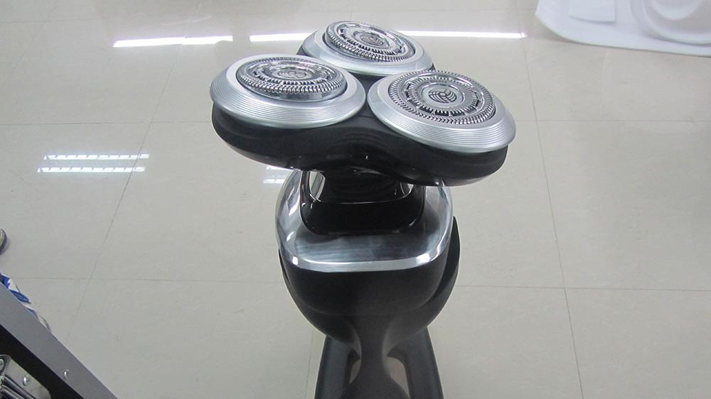 剃须刀手板加工案例-齐乐手板