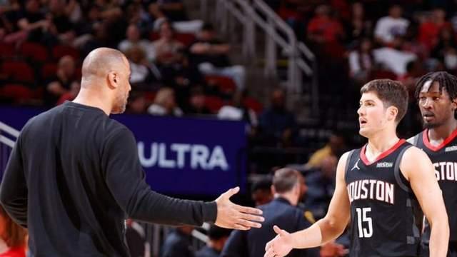 险胜鹈鹕！杜兰特32+6绝杀，伊森又是11中2，火箭幸好没给1.22亿