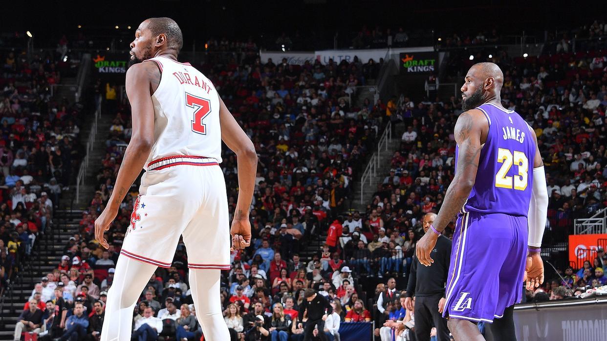 火箭阵容新变化！首发注重投射+小型化，替补射手上位，西决中锋戏份下降