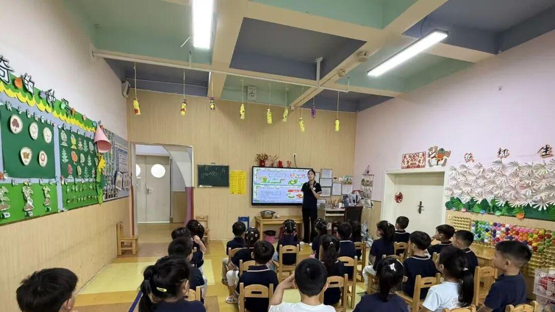 信阳市羊山哈敦幼儿园开展端午节和父亲节主题活动