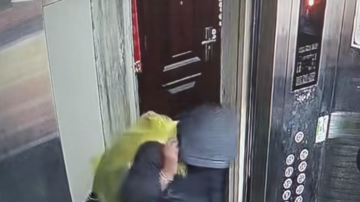 小区偷鞋事件引热议：窃贼成“英雄”，居民无奈何去何从？