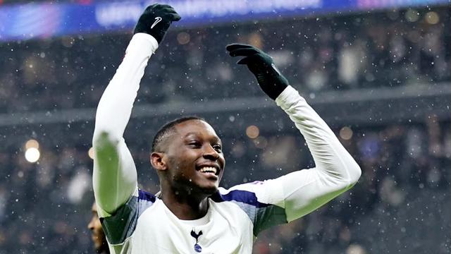 英超：热刺vs曼城，弗兰克表示“一直都是全力专注于下一场比赛”