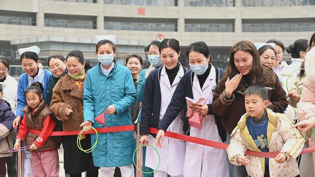 信阳市人民医院开展“三八”国际劳动妇女节系列庆祝活动