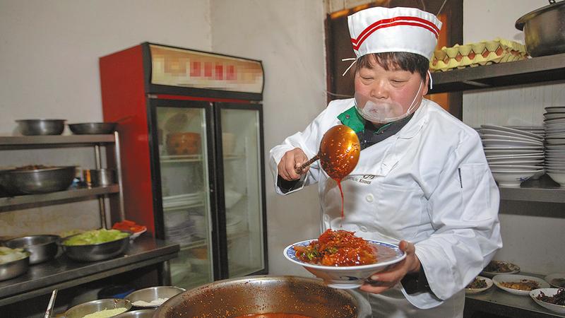 合阳：“宁吃一碗辣子豆腐，不吃十碗席”