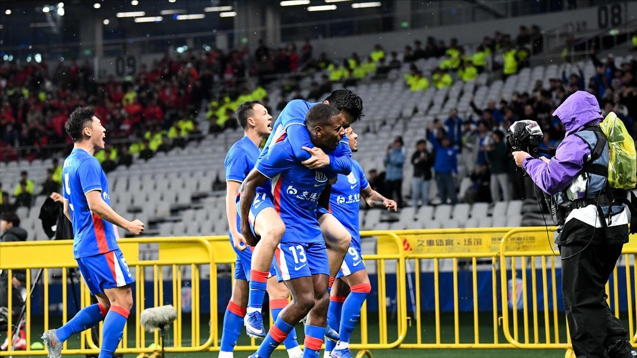 全场压制上港，残阵不影响体系运转！斯卢茨基给申花打下强队烙印