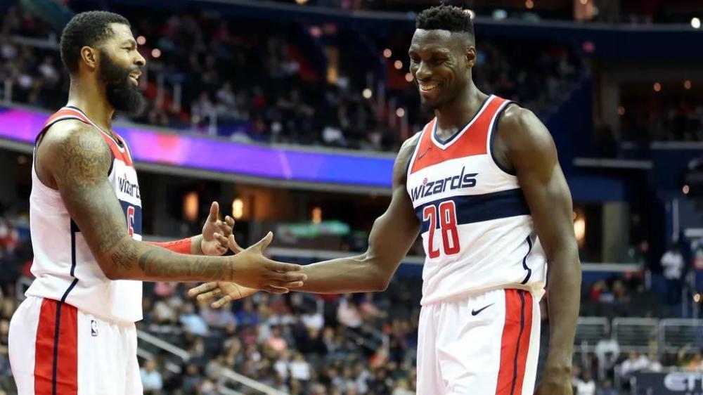场均5+4糙汉，却能狂赚8378万，看他如何戏耍NBA