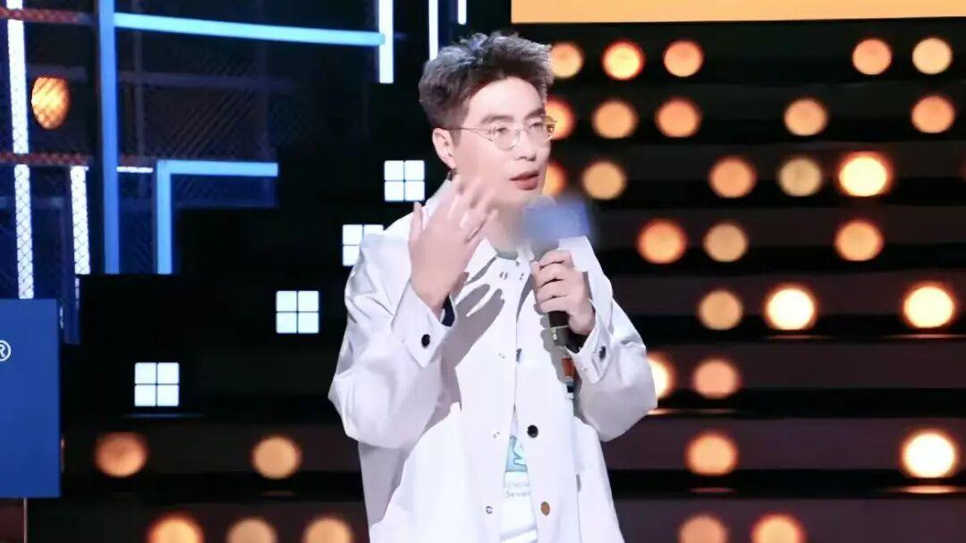 在《今夜喜友秀》，我久违地体会到了“大脑待机”的快乐