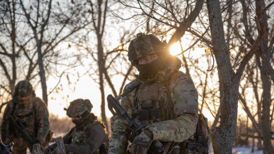 川普希望一个月内结束战争，乌特种部队切断占领军补给线