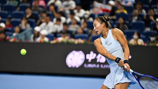 WTA1000马德里站女单第二轮郑钦文2-0逆转击败肯宁 晋级32强