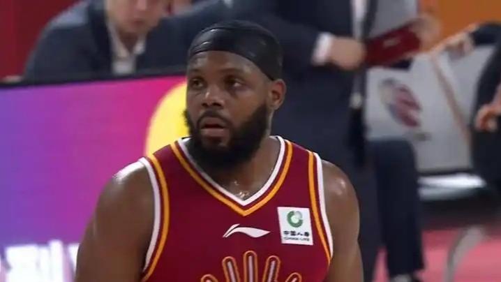 残阵山西硬刚深圳！没张宁焦海龙照样赢