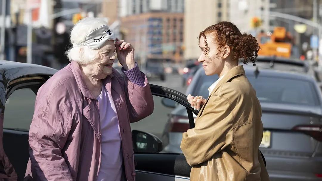 高龄谎言联结忘年交——《了不起的埃莉诺》